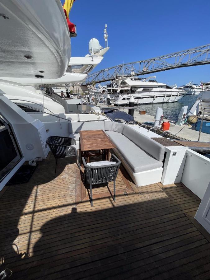 Hotel Yacht Sotavento Sant Adrià de Besòs Exteriör bild